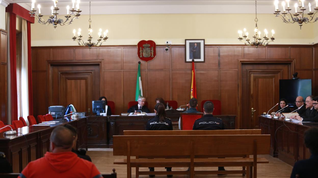 Imagen de archivo de un juicio en la Audiencia Provincial de Sevilla