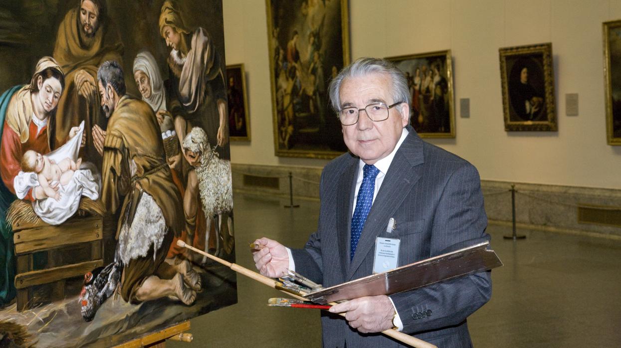 Antonio Ramírez Ríos realizando una de sus copias de «Adoración de los pastores», de Murillo