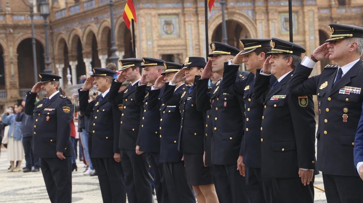 Imagen de archivo de una celebración de la Policía Nacional en la Plaza de España