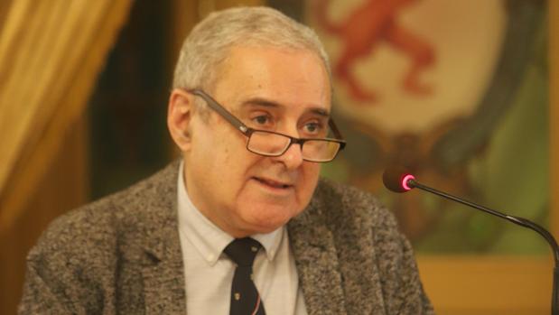 Muere el director de la Real Academia Sevillana de Buenas Letras, Rafael Valencia