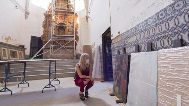 Comienzan las obras de restauración del retablo mayor de la iglesia del hospital de San Lázaro