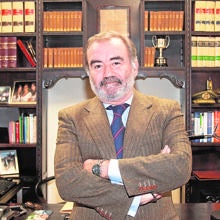 Óscar Cisneros