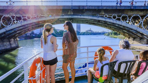 De crucero por el Guadalquivir con la nueva normalidad