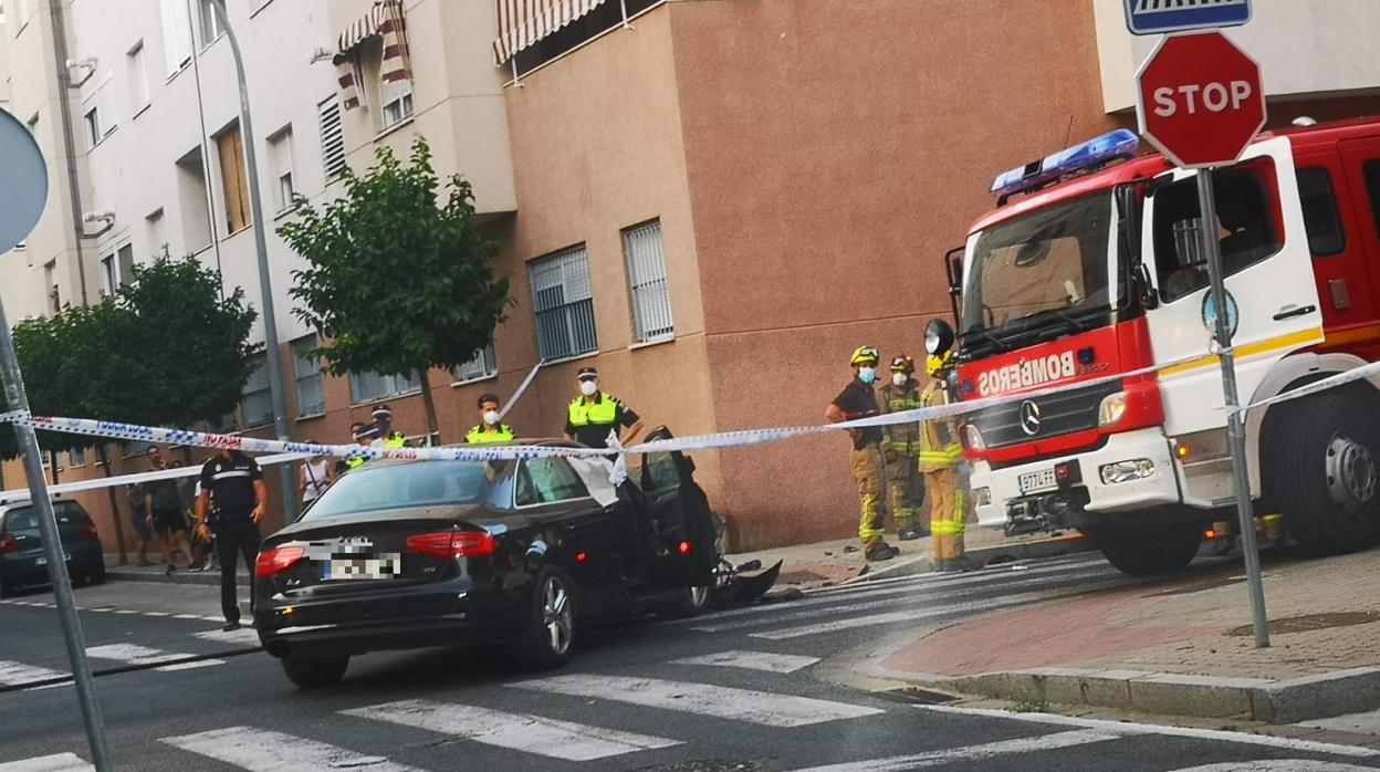 Imagen de uno de los vehículos tras el accidente