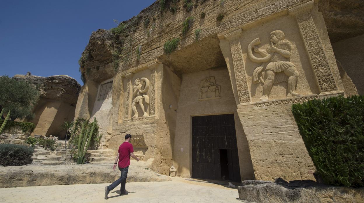 Entrada a Las Canteras de Osuna