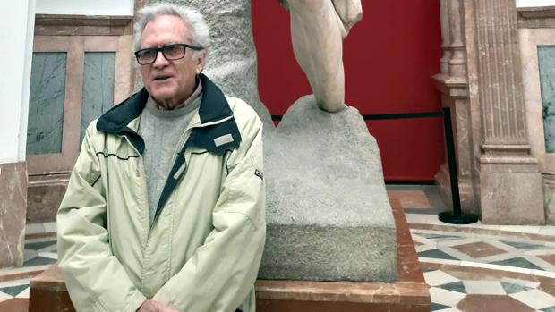 Fernando Fernández: «Me pregunto que cuando se mueven mosaicos y esculturas es para llevarlo a otro sitio»