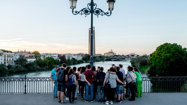 El placer de disfrutar Sevilla con los primeros rayos del sol