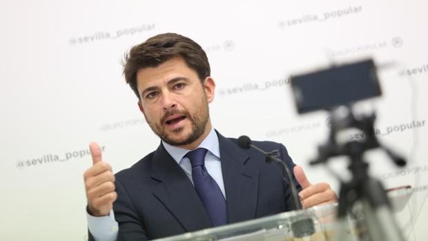 Beltrán Pérez ofrece un pacto para el presupuesto a cambio de 170 policías locales más