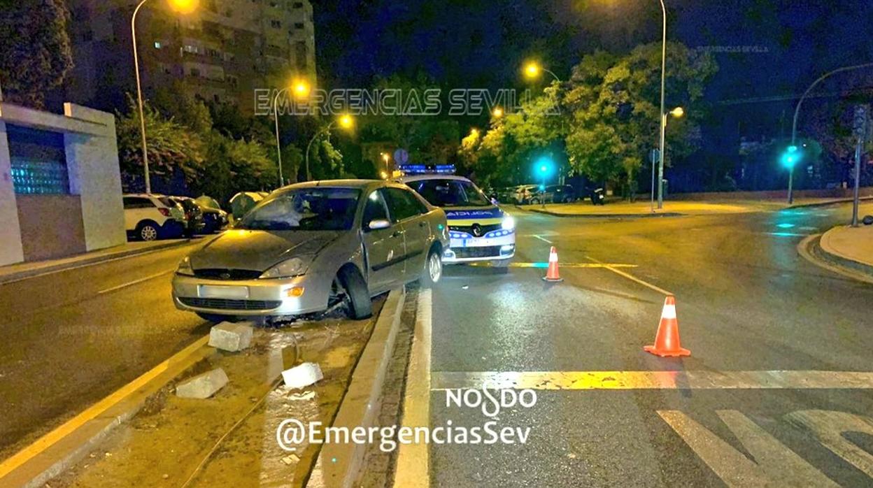 El coche se salió de la vía en la calle Amor