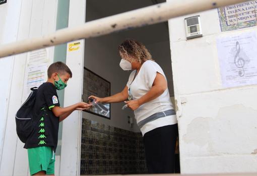 Medidas de prevención del Covid-19 en un colegio de Sevilla