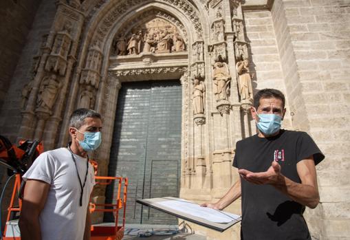 Terapeutas de las portadas de la Catedral de Sevilla