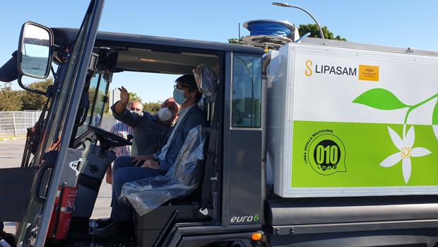 Lipasam aprueba un nuevo plan especial de limpieza, reparación y desinfección de contenedores