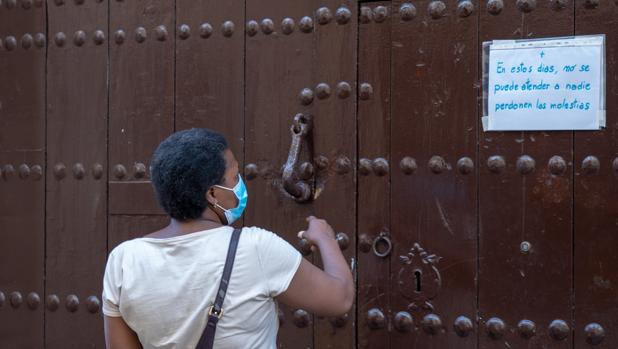 El brote de coronavirus detectado en el convento de Santa Ángela de la Cruz se eleva a 76 positivos