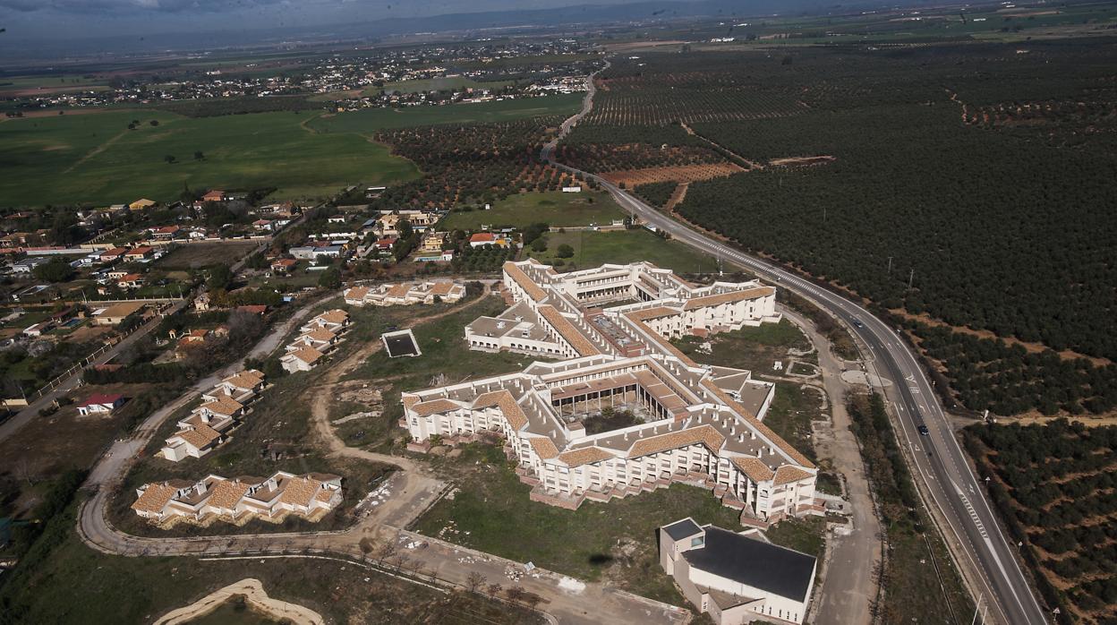 Vista de la construcción de Terramagna, que se quedó al 85 por ciento antes de quedar paralizado