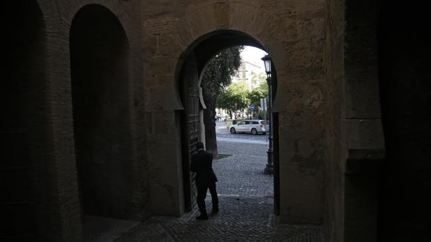 En las entrañas de la Puerta de Córdoba: la cárcel del martirio de San Hermenegildo