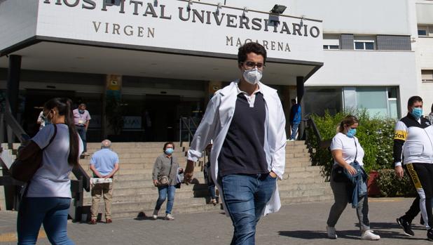 Salen en dos meses más de 5.000 personas de las listas de espera de Sevilla, a pesar de la pandemia