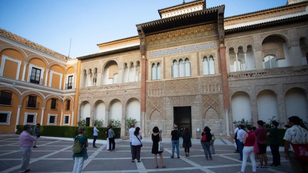 El Alcázar rectifica y sólo rebajará las transferencias a otros monumentos