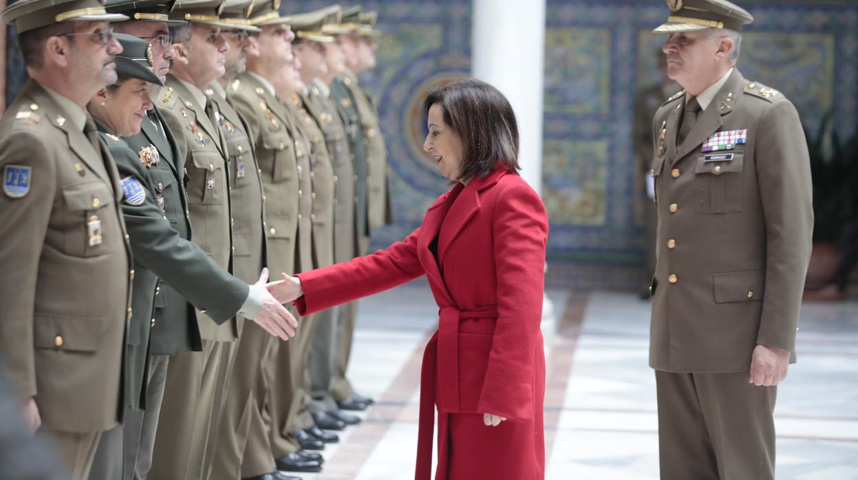 La ministra de Defensa, Margarita Robles, visitó la Capitania General, sede del Cuartel General de la Fuerza Terrestre, en enero de 2020