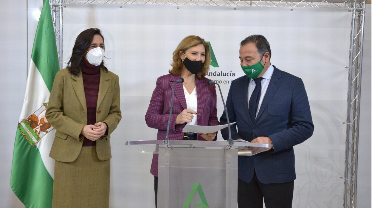 Susana Cayuelas, Alicia Martínez y Ricardo Sánchez