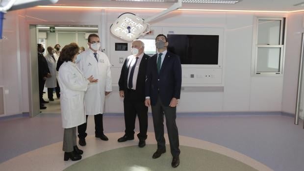 Juanma Moreno inaugura el nuevo Infantil del Hospital Virgen del Rocío y destaca la inversión global de 12 millones en el centro
