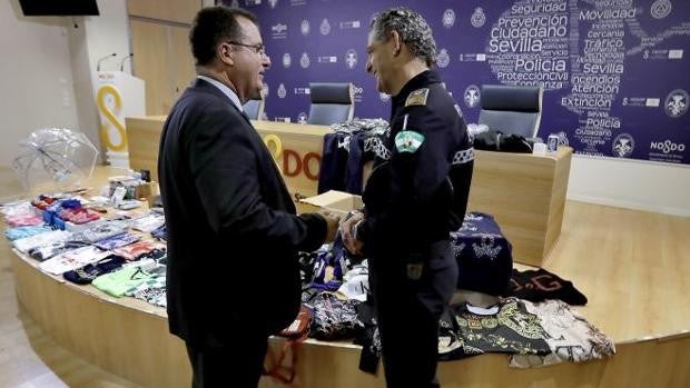 El jefe de la Policía Local de Sevilla deberá explicar al juez si recibió órdenes de Cabrera