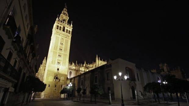Sevilla invierte tres millones para convertirse en la ciudad de las luces