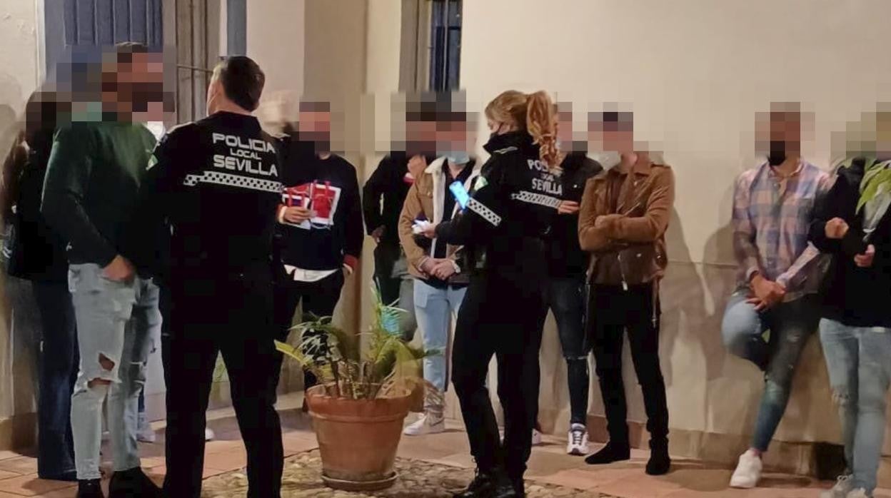 La Policía Local se personó en la vivienda de la calle Castilla