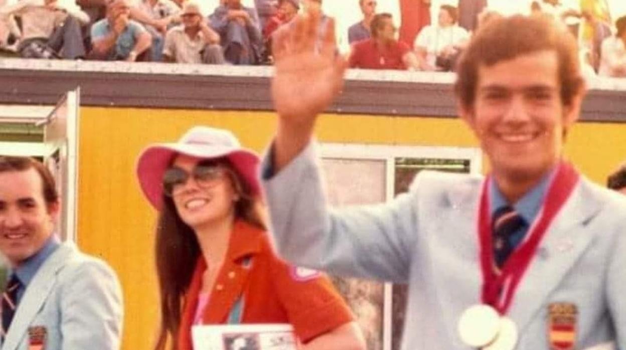 Antonio Delgado Palomo en el desfile de Toronto de 1976