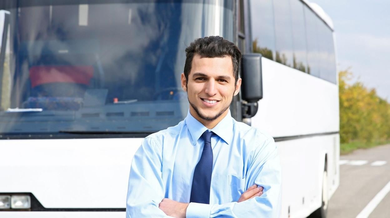 Los conductores de autobús escolar de Sevilla piden que les pongan la vacuna contra el Covid