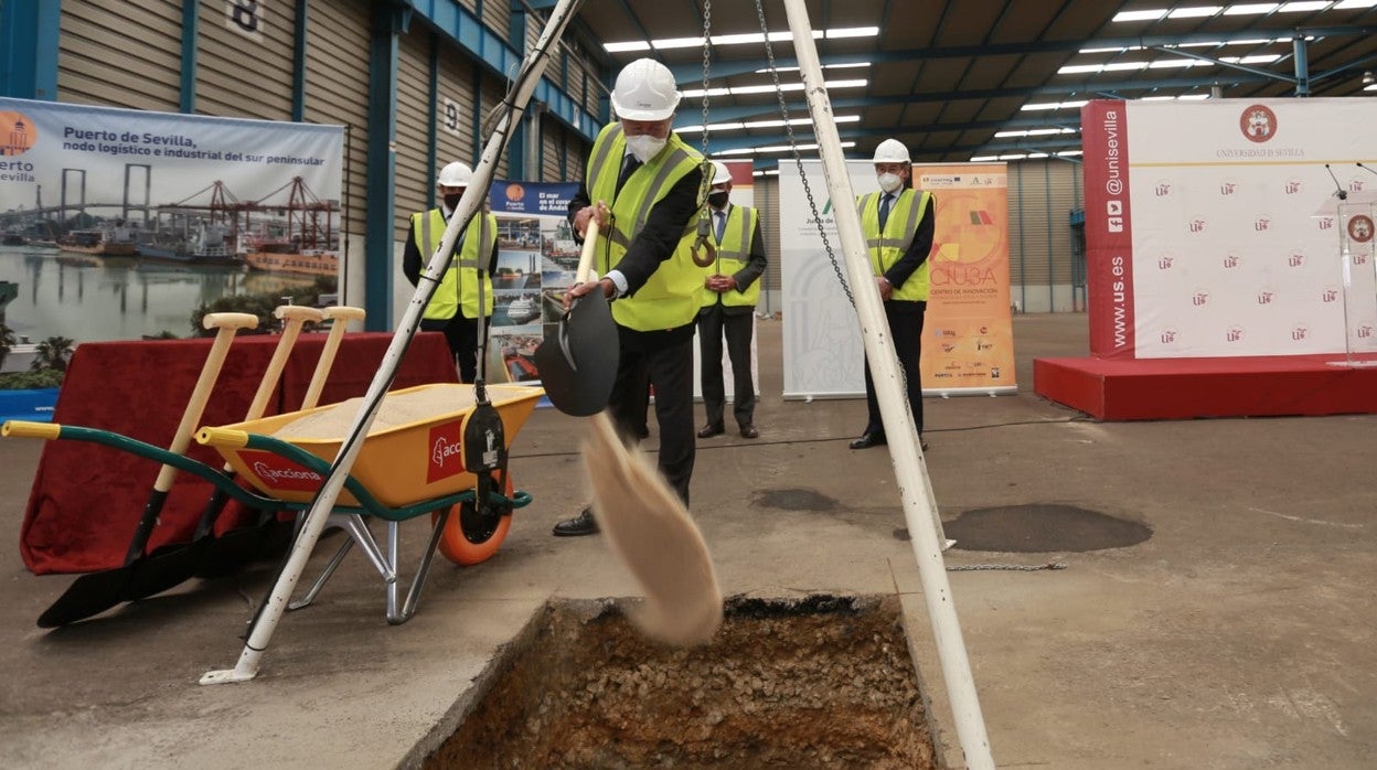 Primera piedra del centro de innovación del Puerto de Sevilla