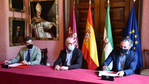 Emvisesa y el Colegio de Aparejadores refuerzan su colaboración con un convenio para actividades