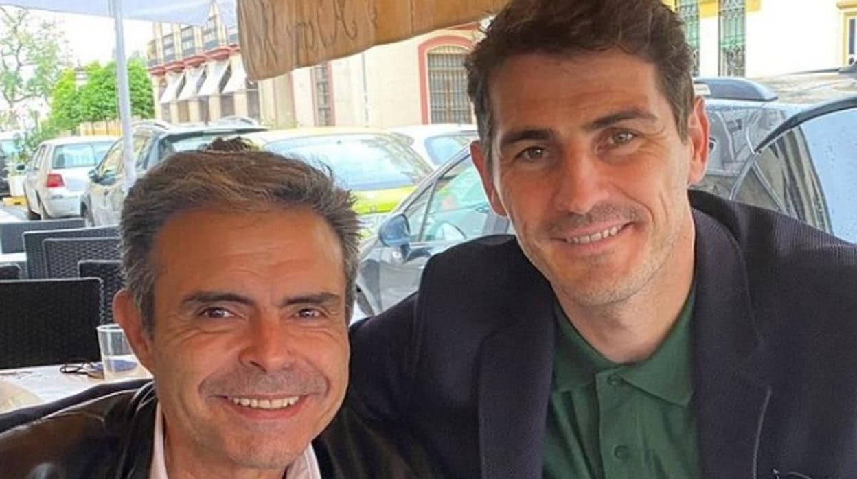 Casillas junto a Juan Carlos Chaves