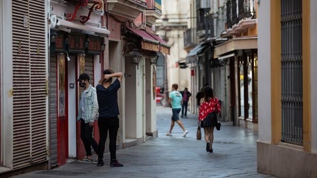 Los comerciantes de Sevilla ven en las nuevas medidas el inicio de la recuperación