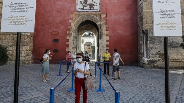 Las visitas del Alcázar de Sevilla se desploman un 90% en los primeros cuatro meses
