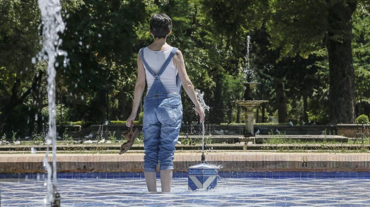 El tiempo en Sevilla: un fin de semana de contrastes al pasar del calor veraniego a las lluvias