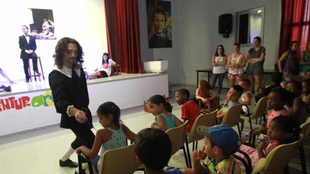 Los distritos de Sevilla ofertan más de 2.000 plazas gratis para las escuelas de verano de los niños