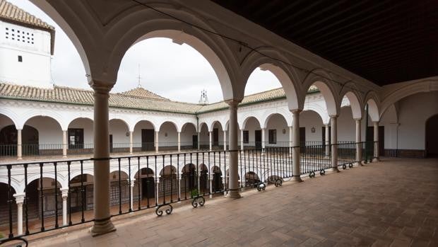 Cultura da luz verde a la hospedería del convento de Santa Paula