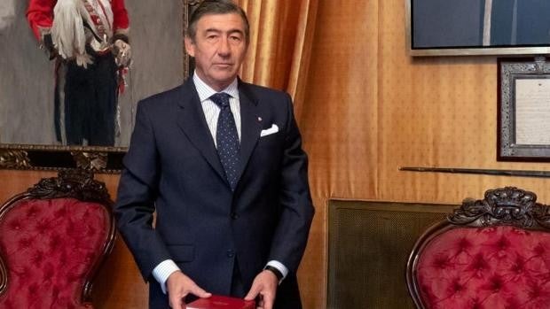 Santiago de León Domecq, reelegido teniente de hermano mayor de la Real Maestranza de Caballería