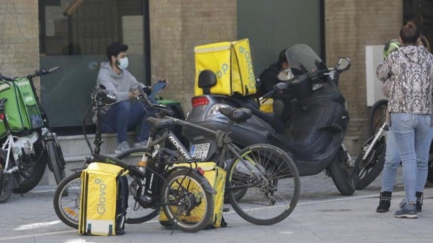 Llega a Sevilla Glovo Express, el supermercado con tiempos de entrega medios de 10 minutos