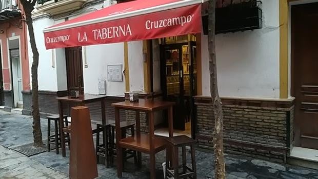 Una vecina, al banquillo por acosar a denuncias al dueño de una taberna de Sevilla