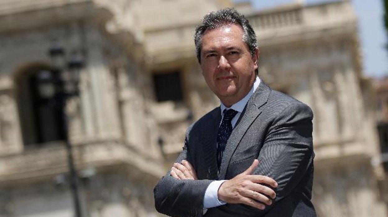 El alcalde de Sevilla, Juan Espadas