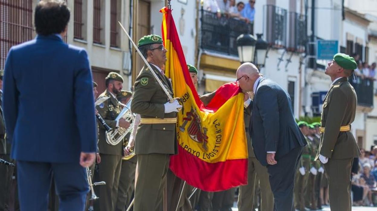 Una de las últimas juras de banderas de civiles que se celebró en la provincia de Sevilla