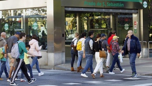 El metro de Sevilla recupera el millón de viajeros mensuales