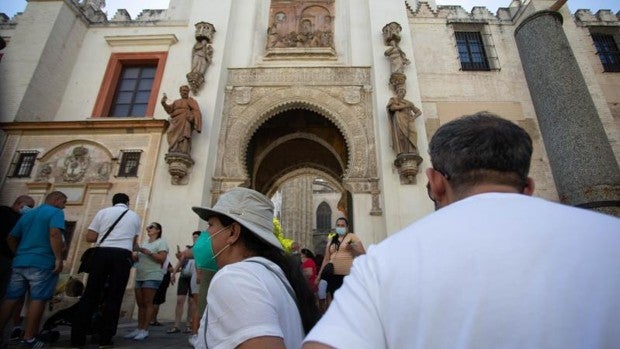 Sevilla vivió un puente como los de antes con lleno en hoteles y monumentos