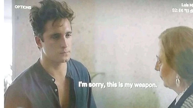 La extraña traducción de Netflix de la expresión sevillana 'mi arma'
