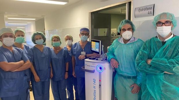 El nuevo láser del Hospital Virgen del Rocío logra mejorar sus resultados en tumores benignos de próstata