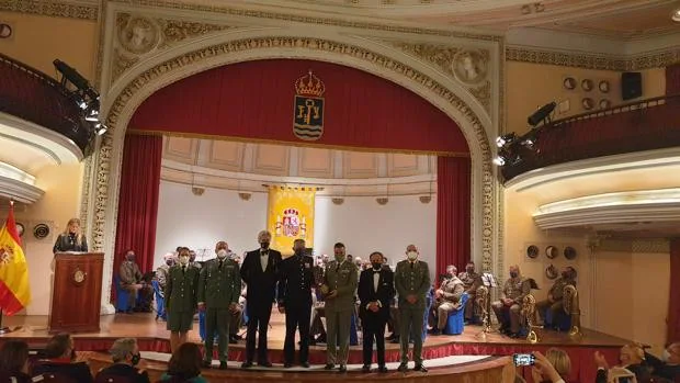 La Academia de la Diplomacia homenajea en Sevilla a la Legión por su centenario