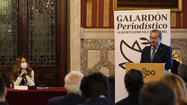 La Fundación Alberto Jiménez-Becerril reconoce el trabajo del periodista Fernando Lázaro