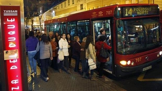 Dos parejas de carteristas profesionales están detrás de una oleada de hurtos en el Centro de Sevilla