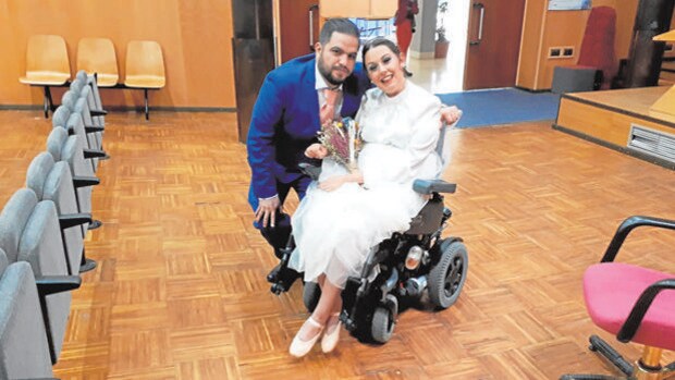 Se casa Irene Gómez, la joven sevillana con ELA que consiguió en los tribunales la custodia de su hija